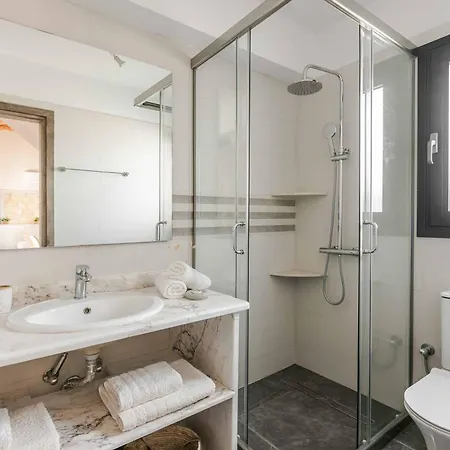 Villa Alexander Lakíthra